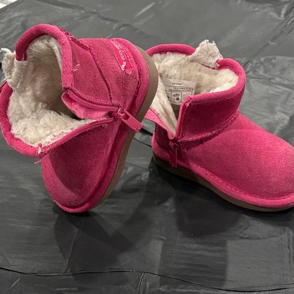 Koolaburra Pink Kids Boots - Picture 9 of 9